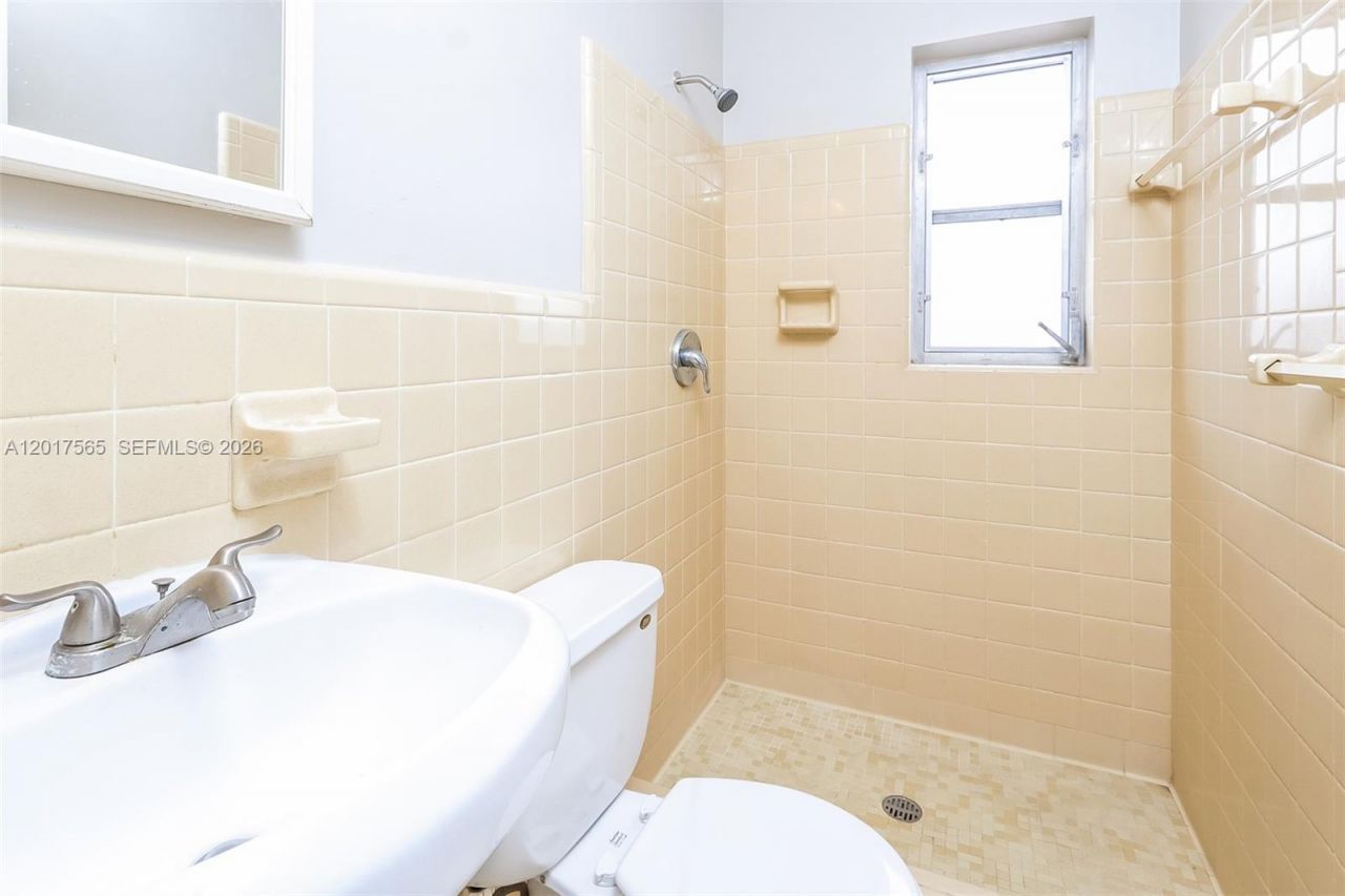 727 S Pine St , Lake Worth, FL 33460 Photo