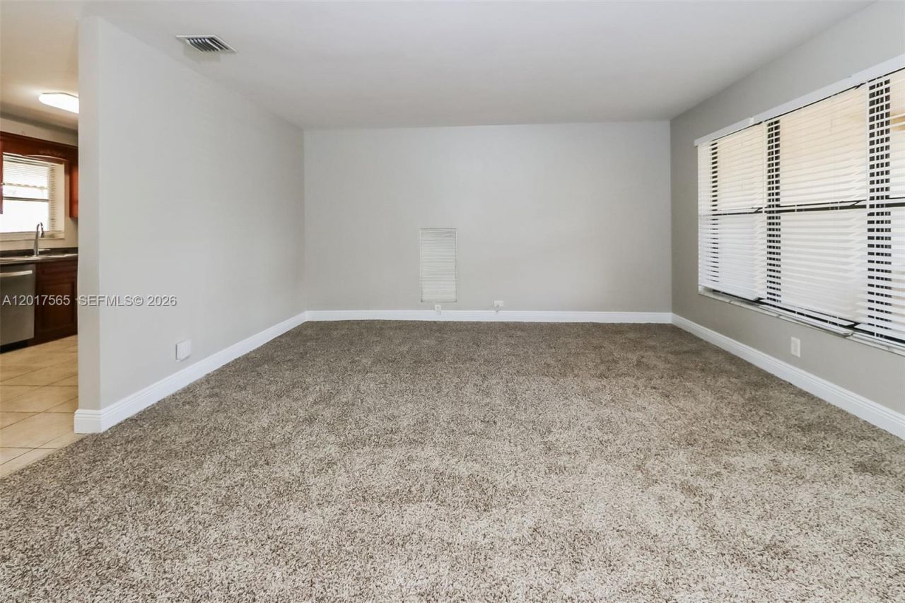 727 S Pine St , Lake Worth, FL 33460 Photo