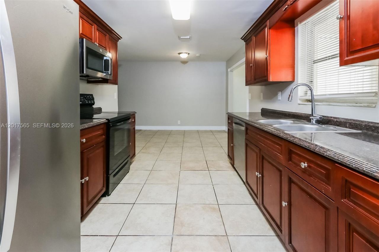727 S Pine St , Lake Worth, FL 33460 Photo