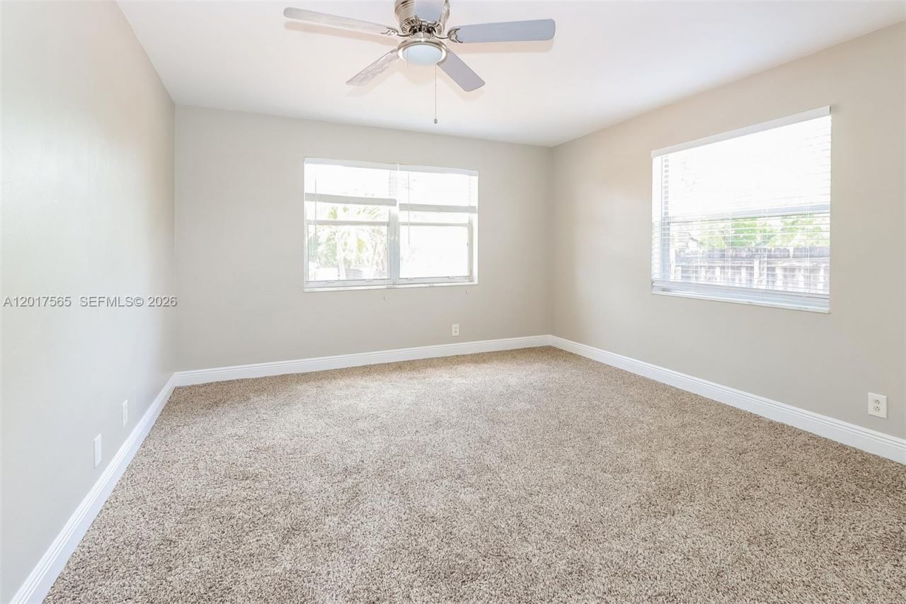 727 S Pine St , Lake Worth, FL 33460 Photo