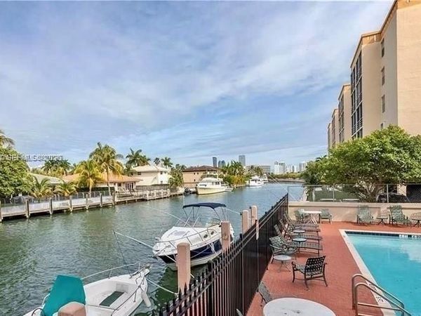 2903 N Miami Beach Blvd , Unit 906, North Miami Beach, FL 33160