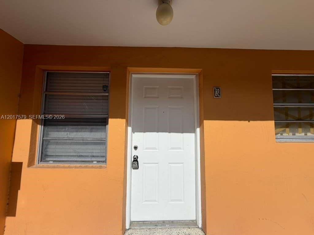 932 NW 5th St , Unit 3, Miami, FL 33128 Photo