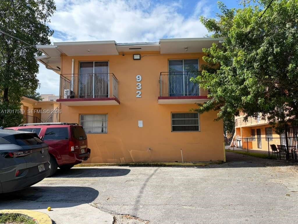 932 NW 5th St , Unit 3, Miami, FL 33128 Photo