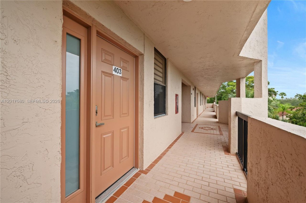 2768 S Carambola Cir S, Unit 403, Coconut Creek, FL 33066 Photo