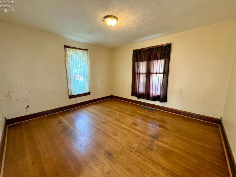 70 N Sandusky Street, Tiffin, OH 44883 Photo 13