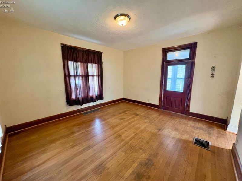 70 N Sandusky Street, Tiffin, OH 44883 Photo 14