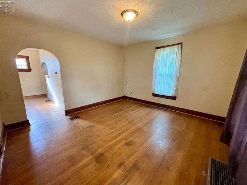 70 N Sandusky Street, Tiffin, OH 44883 Photo 16