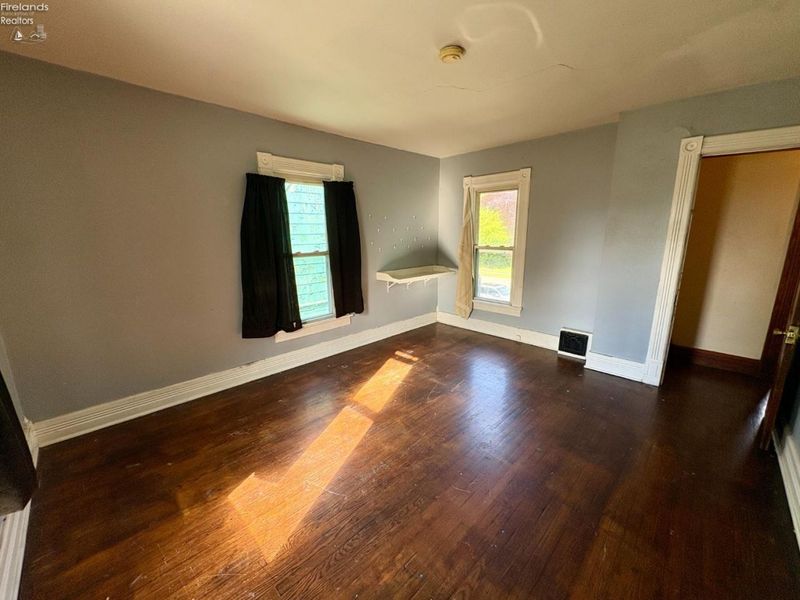 70 N Sandusky Street, Tiffin, OH 44883 Photo 22