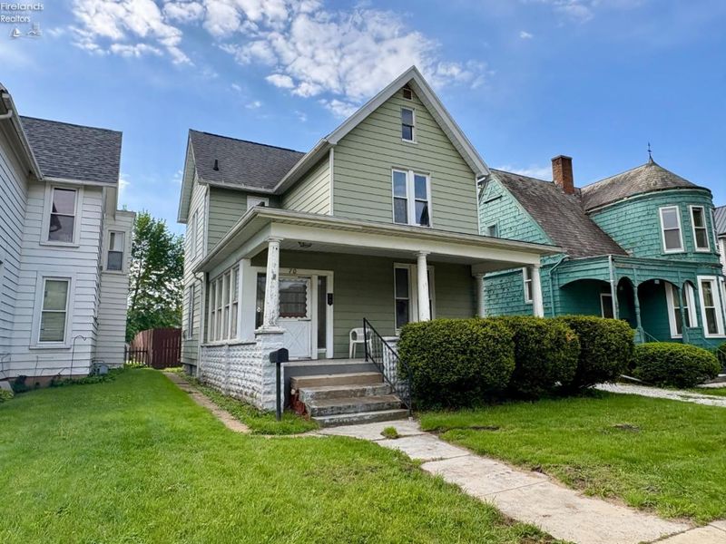 70 N Sandusky Street, Tiffin, OH 44883 Photo 3