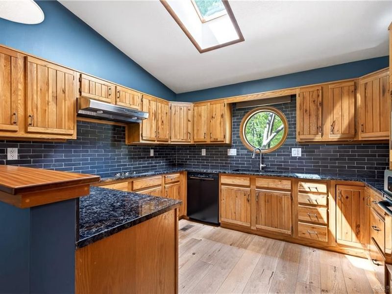 212 Walnut Grove Drive, Washington Township, OH 45458 Photo 13