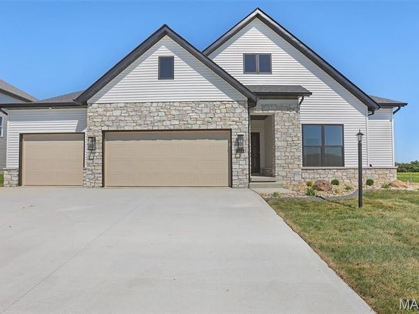 3114 Ashville Drive , Glen Carbon, IL 62034