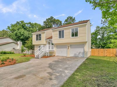 104 Foxfire Court, Summerville, SC 29486
