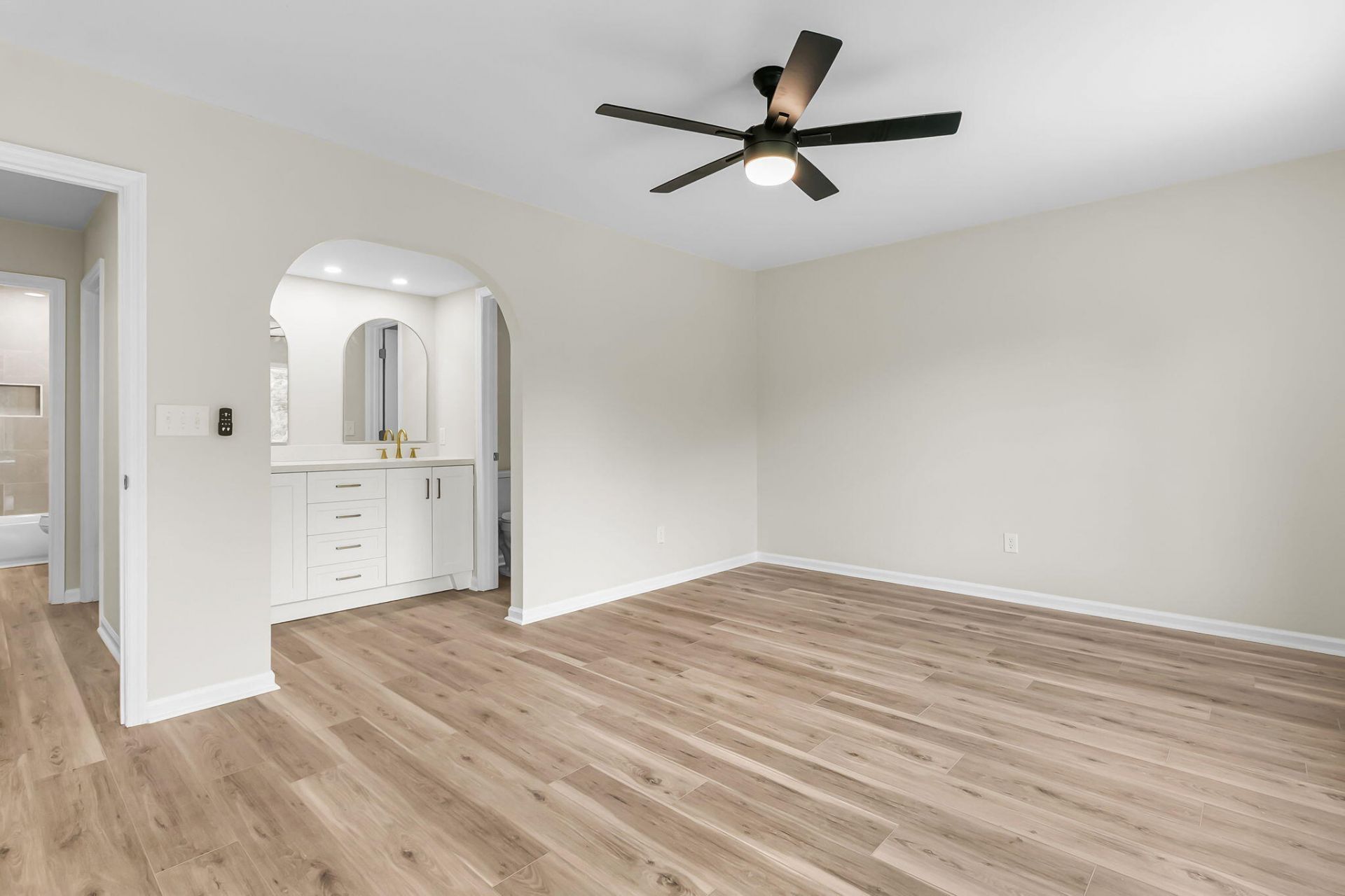 104 Foxfire Court Photo 12