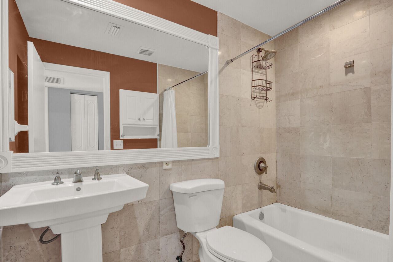 312 Southwind Drive, Unit 207, North Palm Beach, FL 33408 Photo