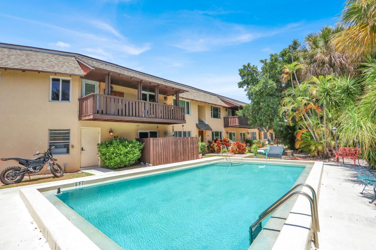 312 Southwind Drive, Unit 207, North Palm Beach, FL 33408 Photo