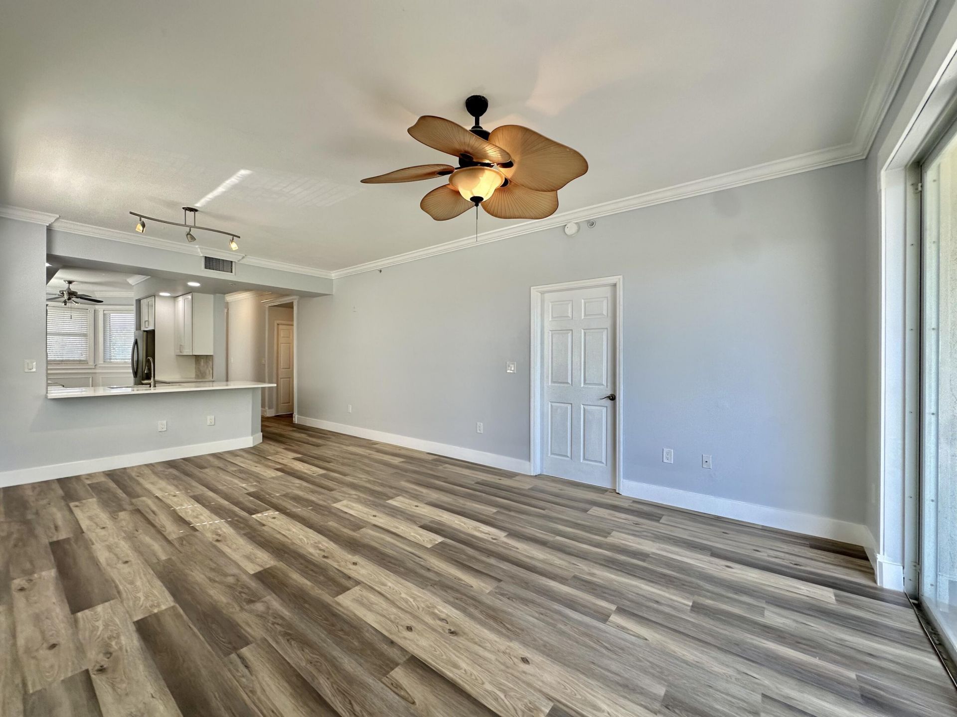 27 Royal Palm Way, Unit 406, Boca Raton, FL 33432 Photo