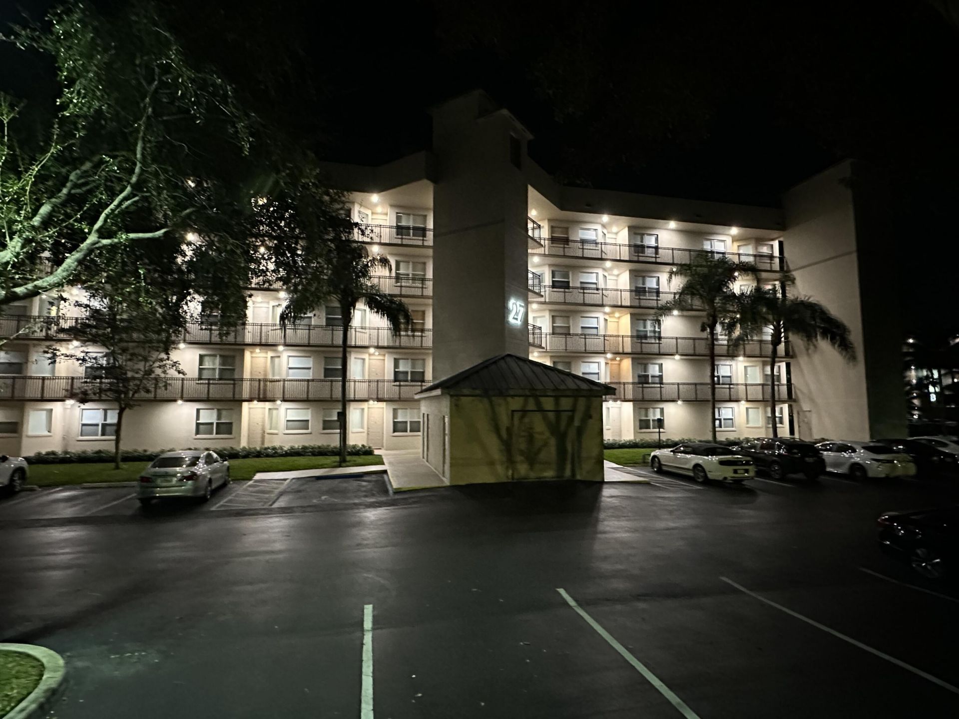27 Royal Palm Way, Unit 406, Boca Raton, FL 33432 Photo