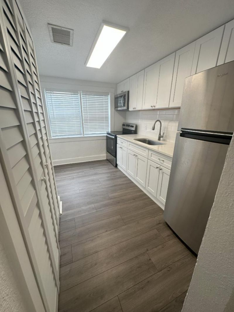 215 S Seacrest Boulevard, Unit 2, Boynton Beach, FL 33435 Photo