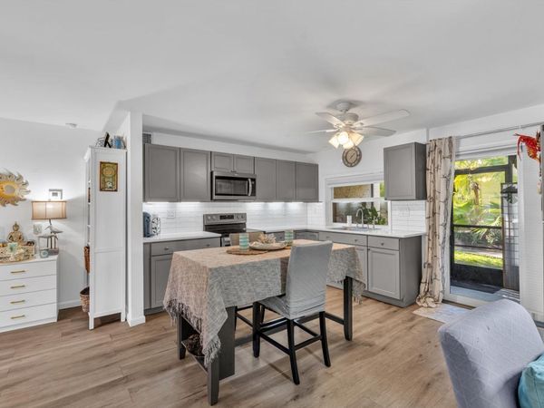 5314 NE 6 Avenue, Unit E20, Oakland Park, FL 33334