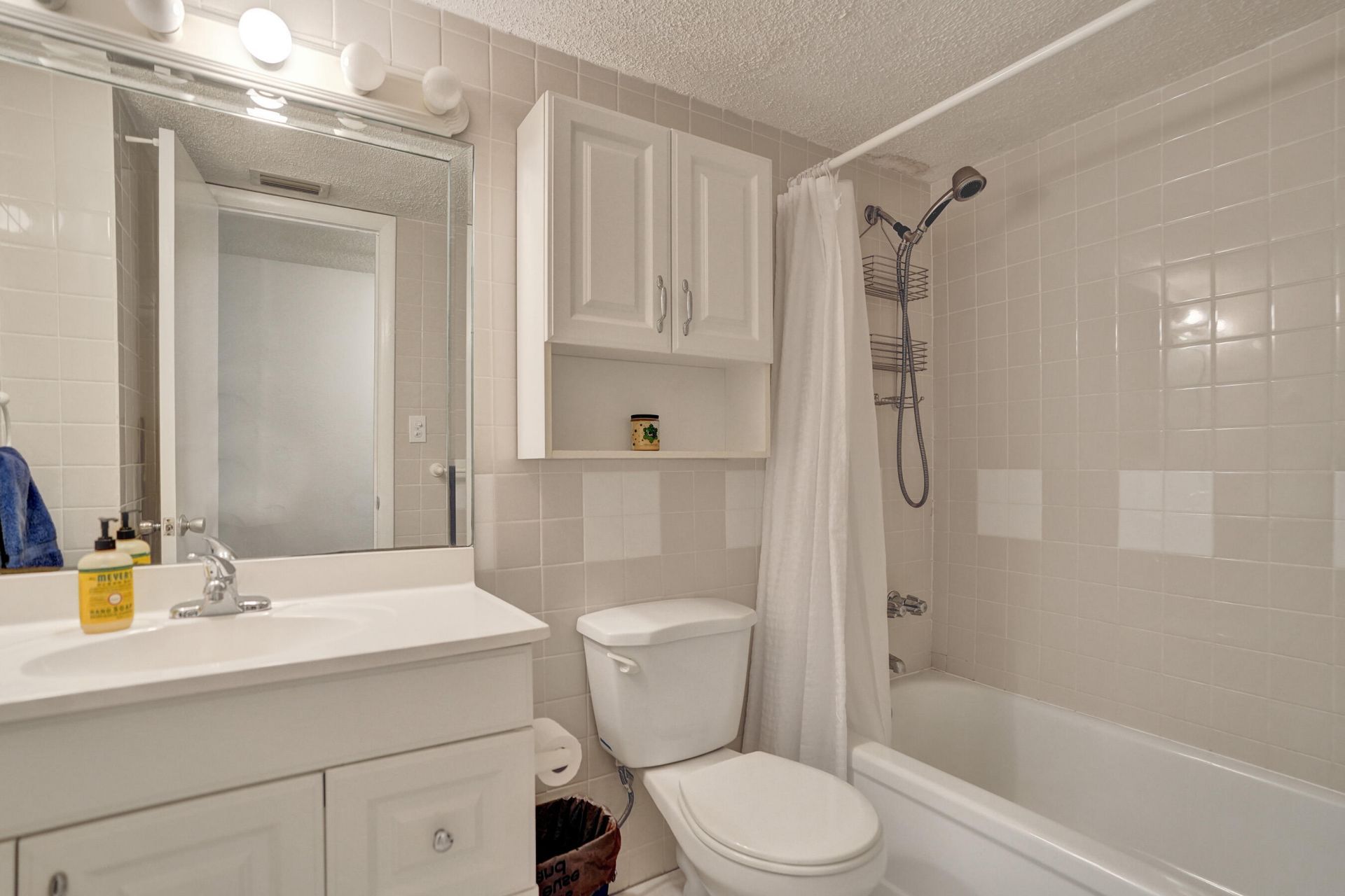 1400 Tallwood Avenue, Unit 107, Hollywood, FL 33021 Photo