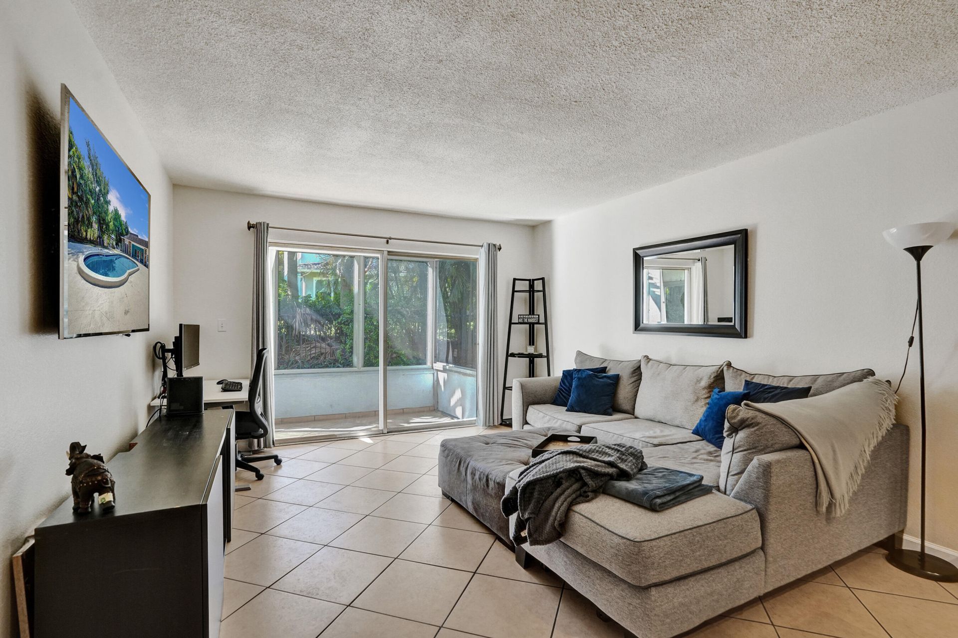 1400 Tallwood Avenue, Unit 107, Hollywood, FL 33021 Photo