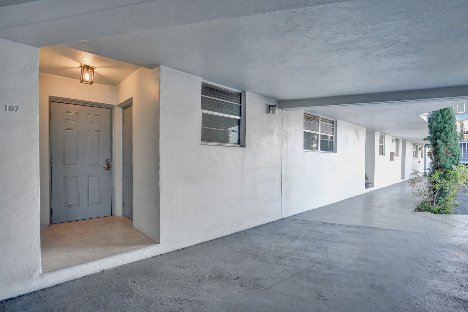 1400 Tallwood Avenue, Unit 107, Hollywood, FL 33021 Photo