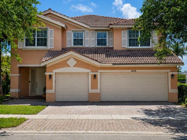 4436 Laurel Place, Weston, FL 33332