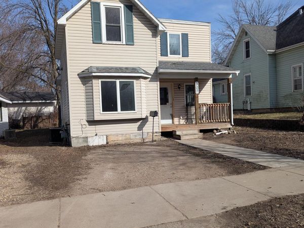 907 2nd Avenue NW, Faribault, MN 55021