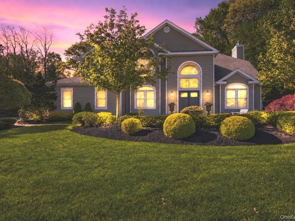 50 Cobbler Lane, Setauket, NY 11733