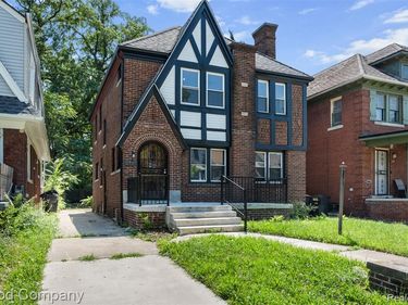 2717 burlingame, Detroit, MI 48206