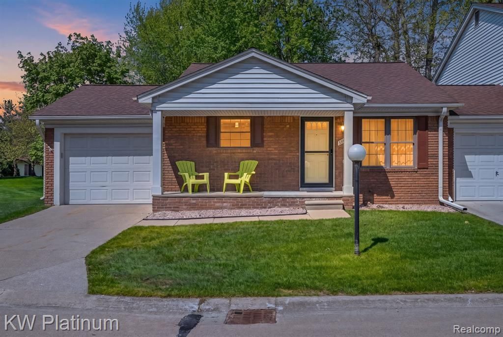 38215 Maple Forest Boulevard E, Harrison Township, MI 48045 Main Photo