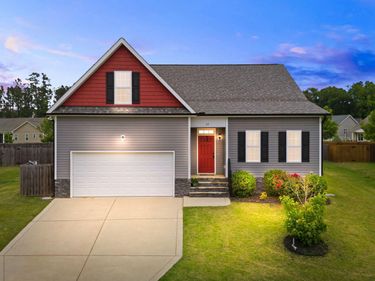 39 Fairview Street, Clayton, NC 27520