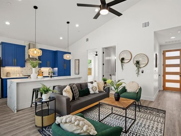 1606 Harvey ST, Unit 2, Austin, TX 78702
