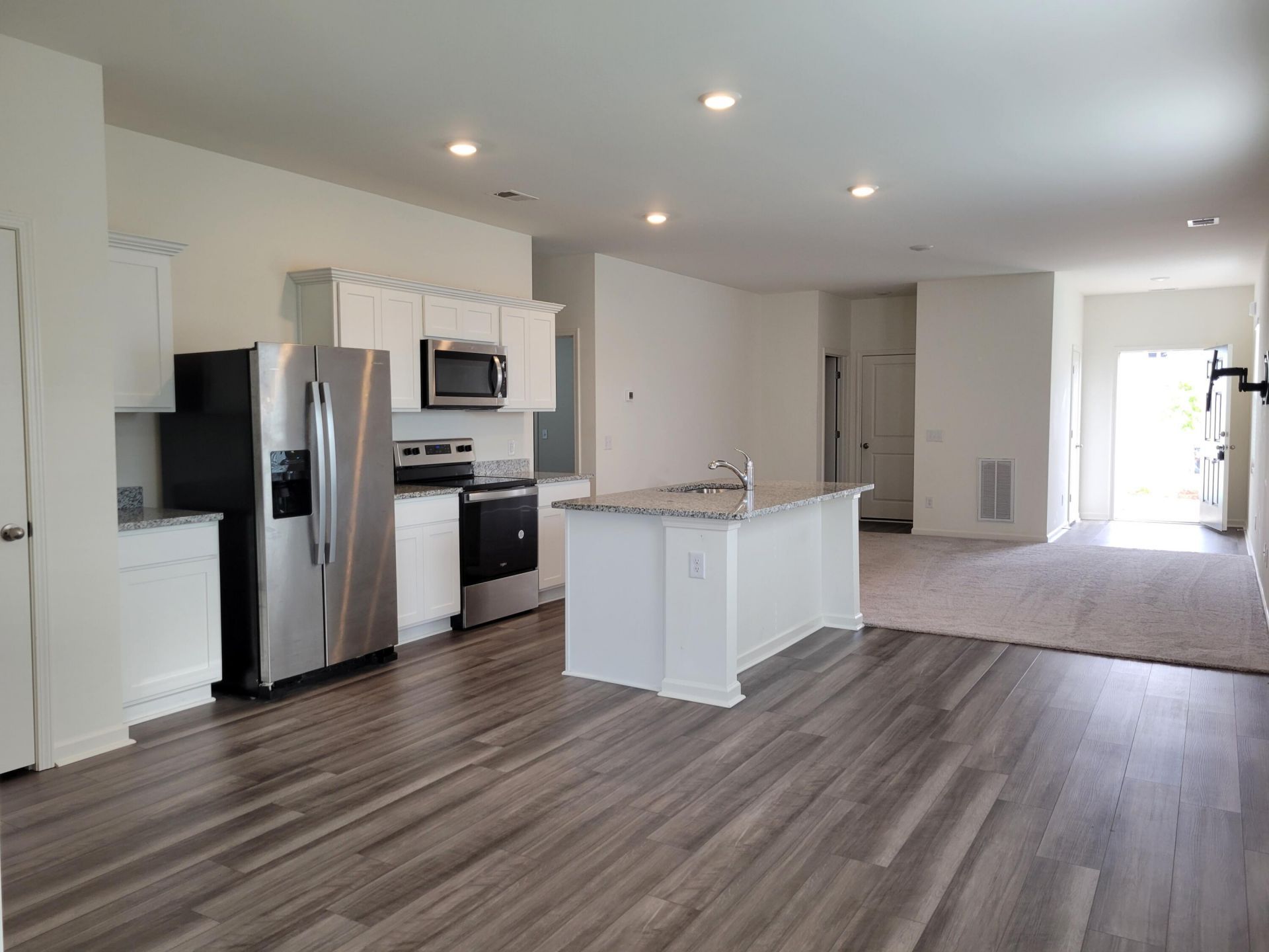 495 Pender Woods Drive Photo 4