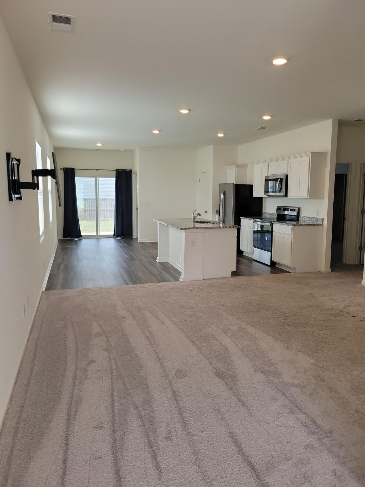 495 Pender Woods Drive Photo 6