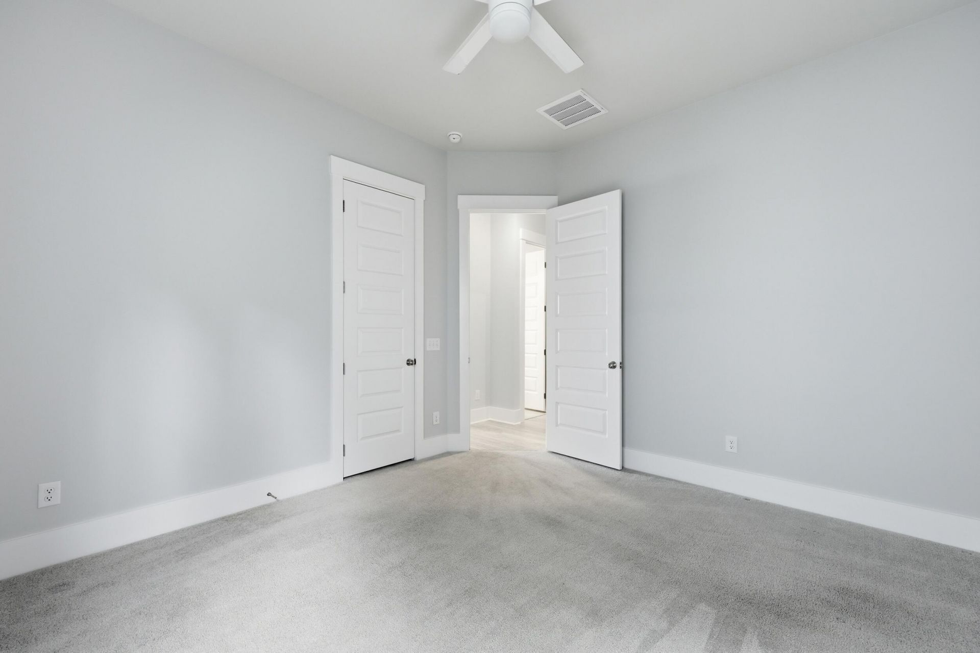 3515 Matisse Street Photo 24