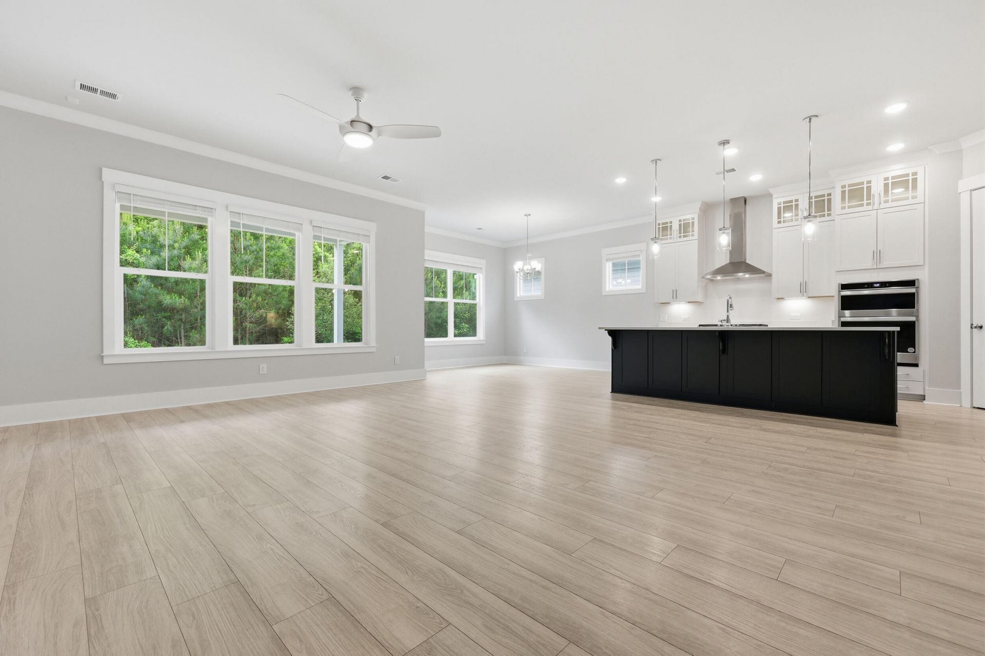 3515 Matisse Street Photo 9