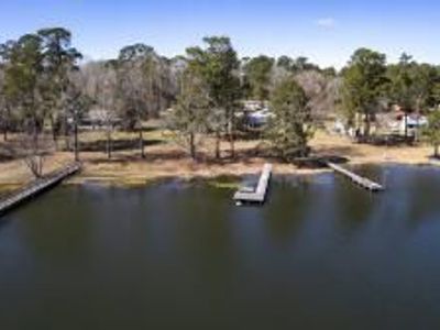 2222 Lakeshore Drive, Manning, SC 29102