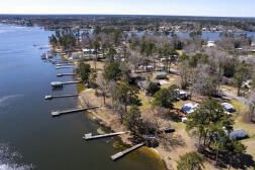 2222 Lakeshore Drive photo 4