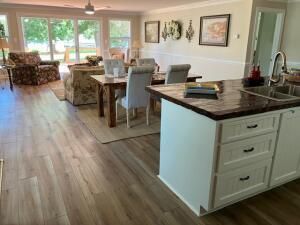 2222 Lakeshore Drive Photo 9