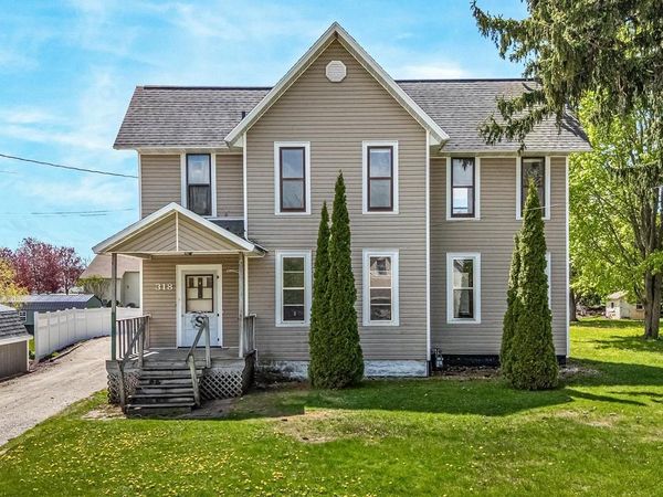 318 NYE STREET, Hortonville, WI 54944