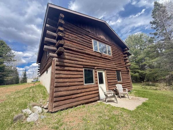 463 WEST FISCHER LAKE PARKWAY, Niagara, WI 54151