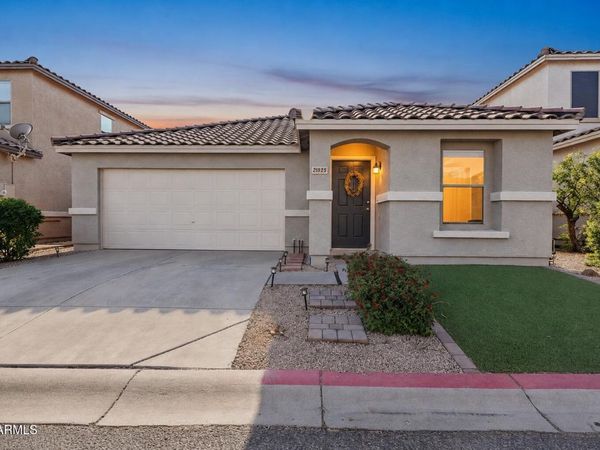 2946 S MANDY Circle, Mesa, AZ 85212