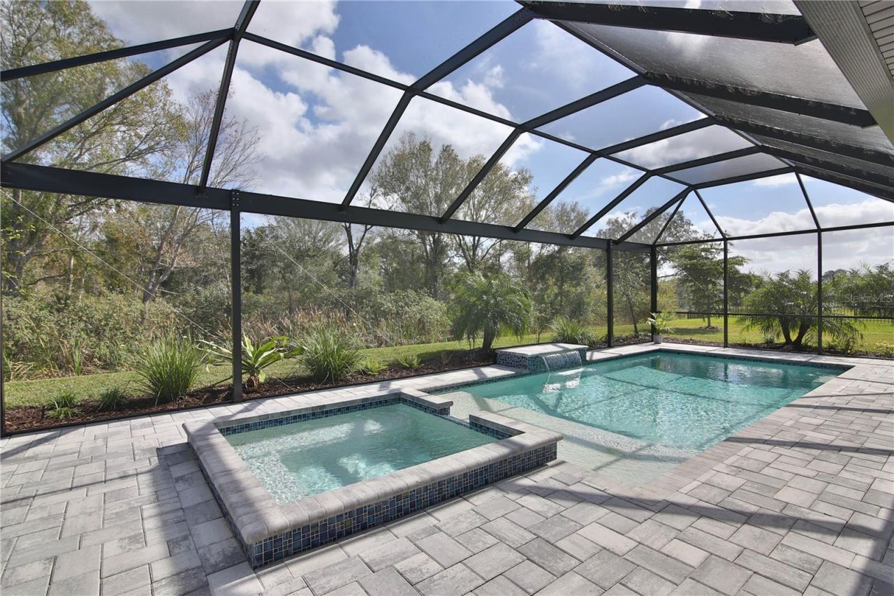 7808 34th Court E, Sarasota, FL 34243 Photo