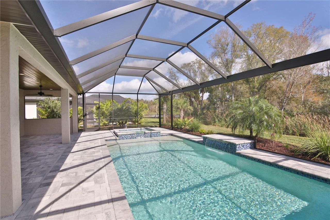 7808 34th Court E, Sarasota, FL 34243 Photo