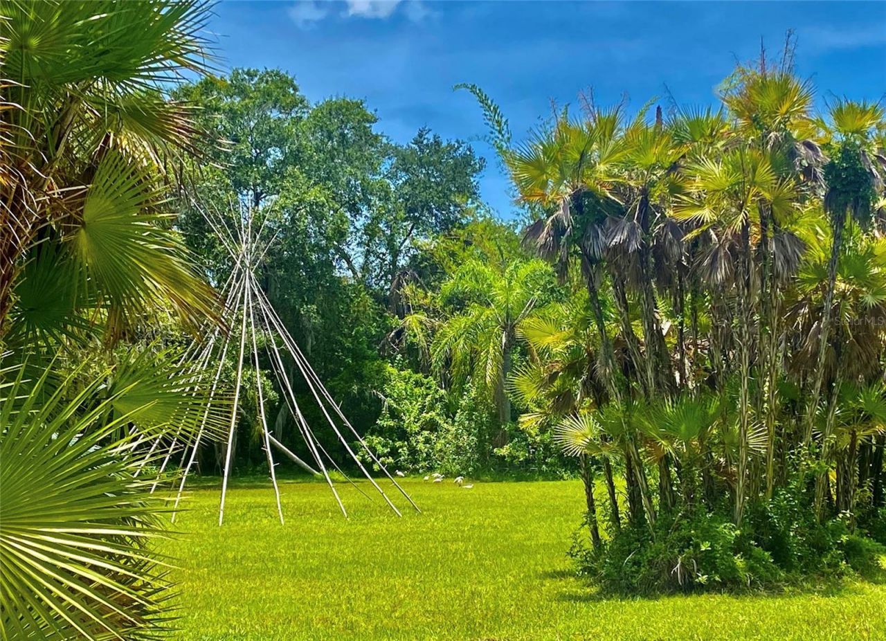 7808 34th Court E, Sarasota, FL 34243 Photo