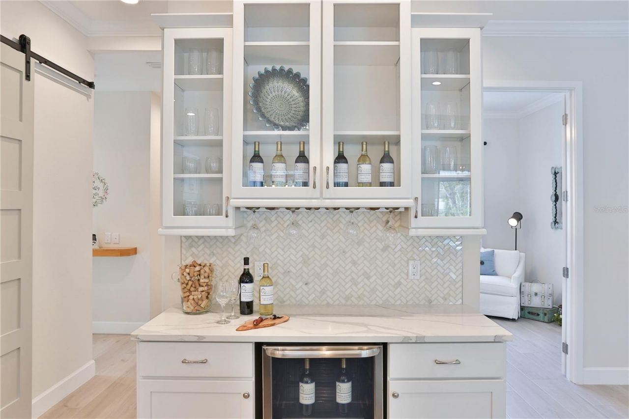 7808 34th Court E, Sarasota, FL 34243 Photo