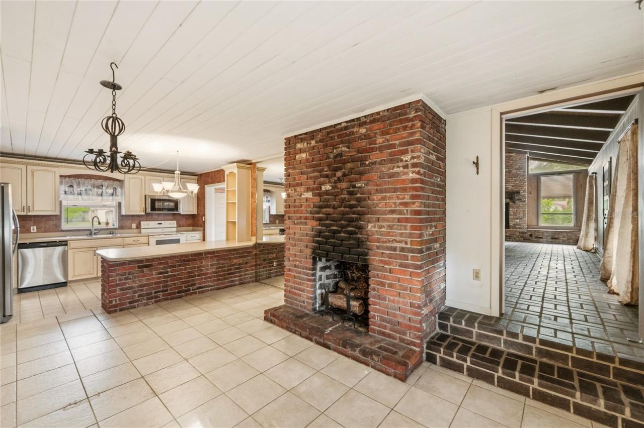 3901 N Apopka Vineland Road, Orlando, FL 32818 Photo