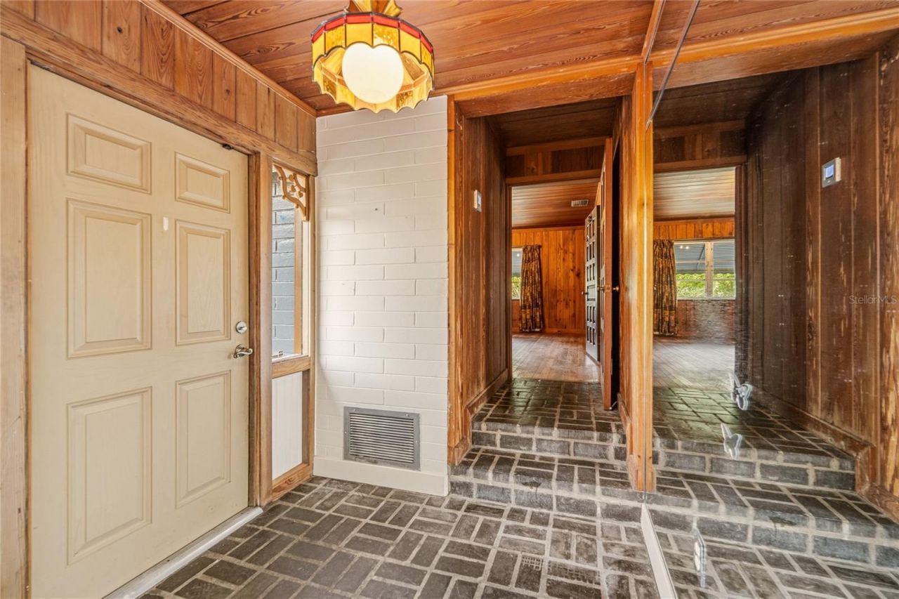 3901 N Apopka Vineland Road, Orlando, FL 32818 Photo