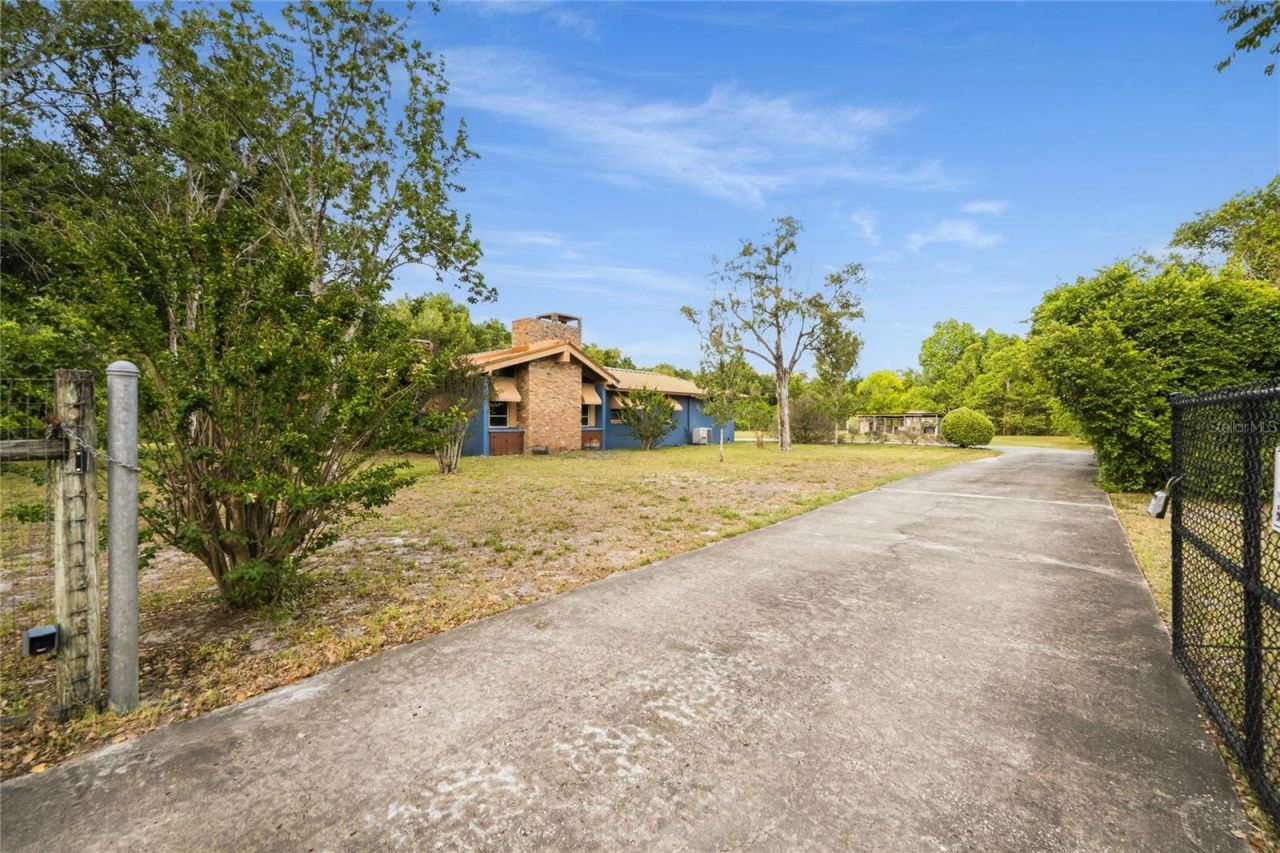 3901 N Apopka Vineland Road, Orlando, FL 32818 Photo